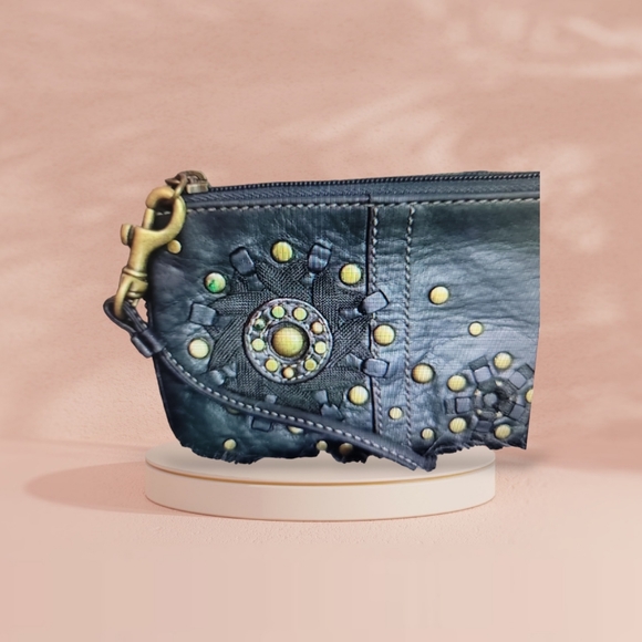 Coach Mia Ltd. Edition Series wristlet - Picture 4 of 4